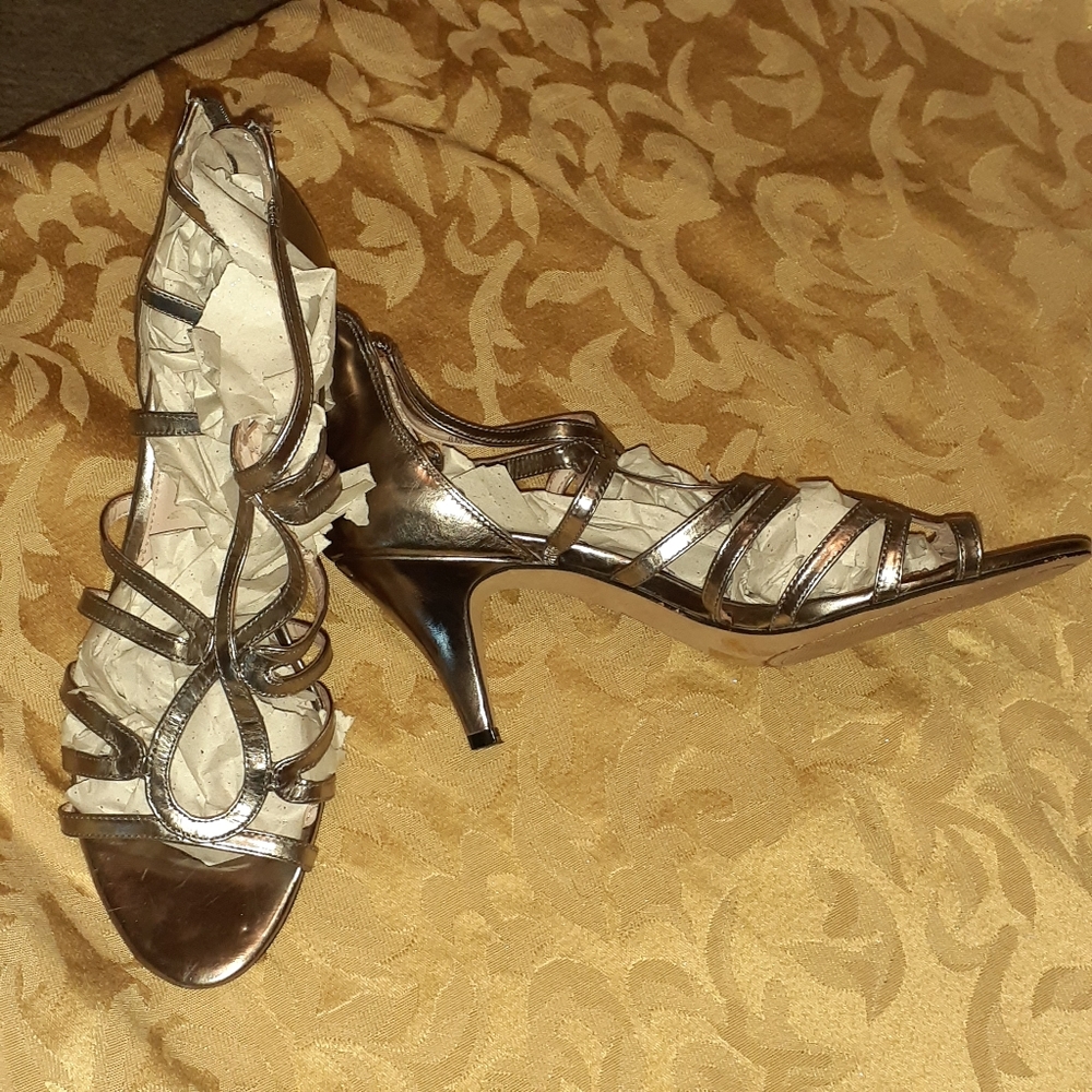 Vince Camuto, 8M, Leather Upper Heels